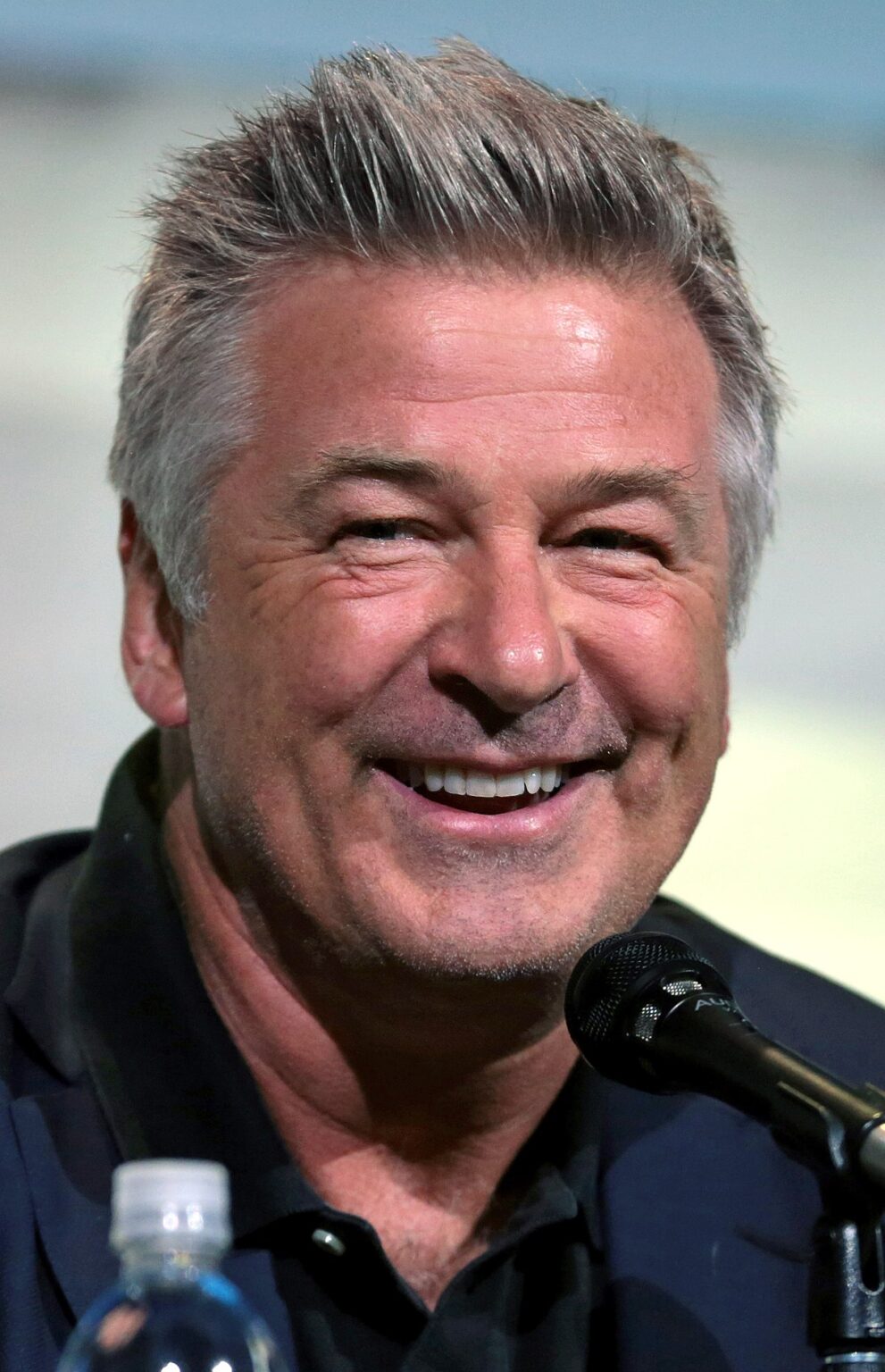 Alec Baldwin / Bio data / Personal Life / net worth 2020 /  Buzzaurus